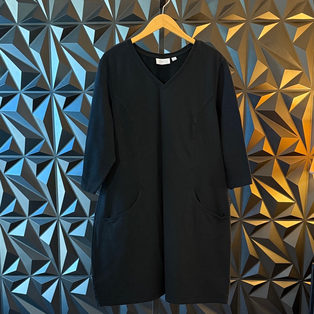 Black V-Neck Jersey Dress with Pockets